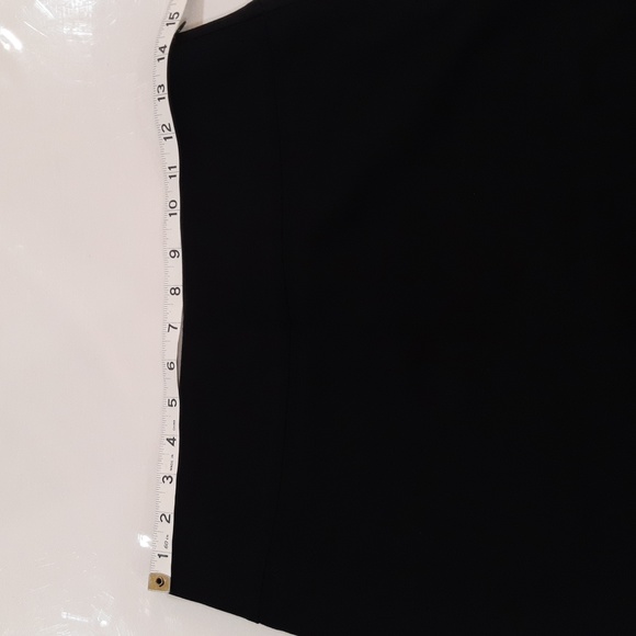 EUC Limited Outback Red Black Skirt with Gold Trim Sz 6 - Picture 7 of 9